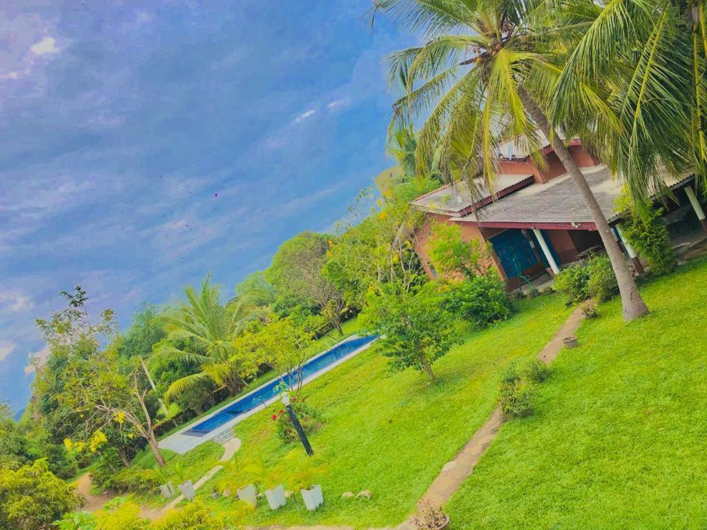 Serenity Lake Resort Yala Тіссамахарама Екстер'єр фото